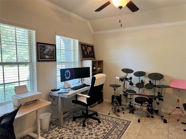 Building Photo - 16847 Hammon Woods Dr