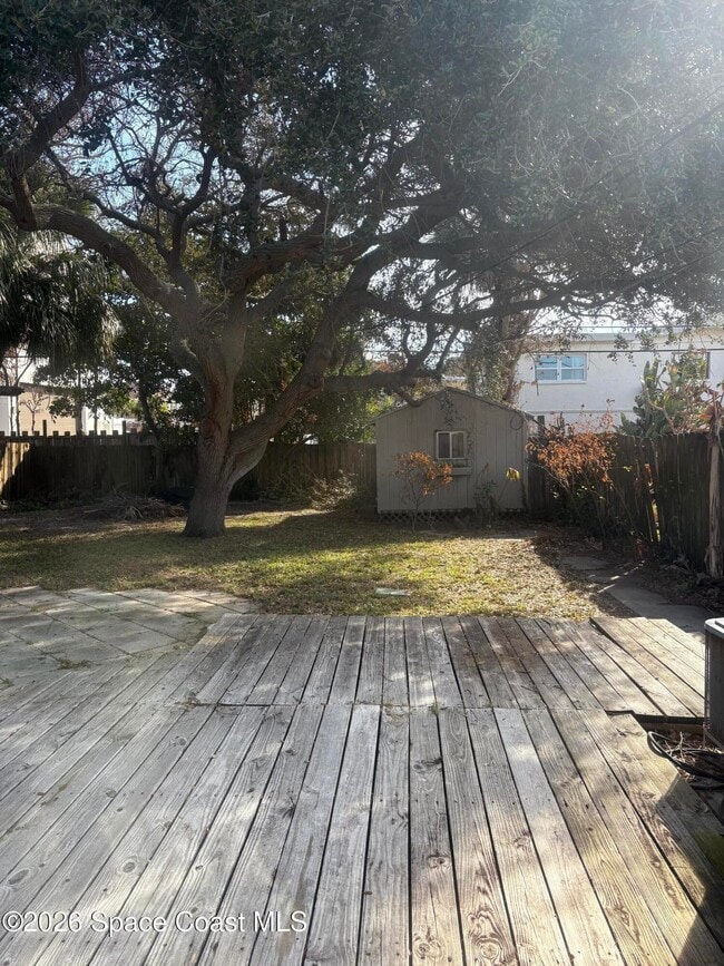 Building Photo - 385 S Brevard Ave