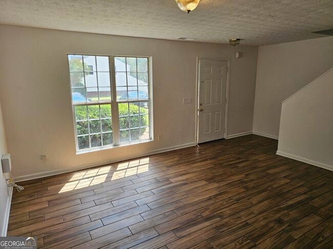 Building Photo - 5821 Strathmoor Manor Cir