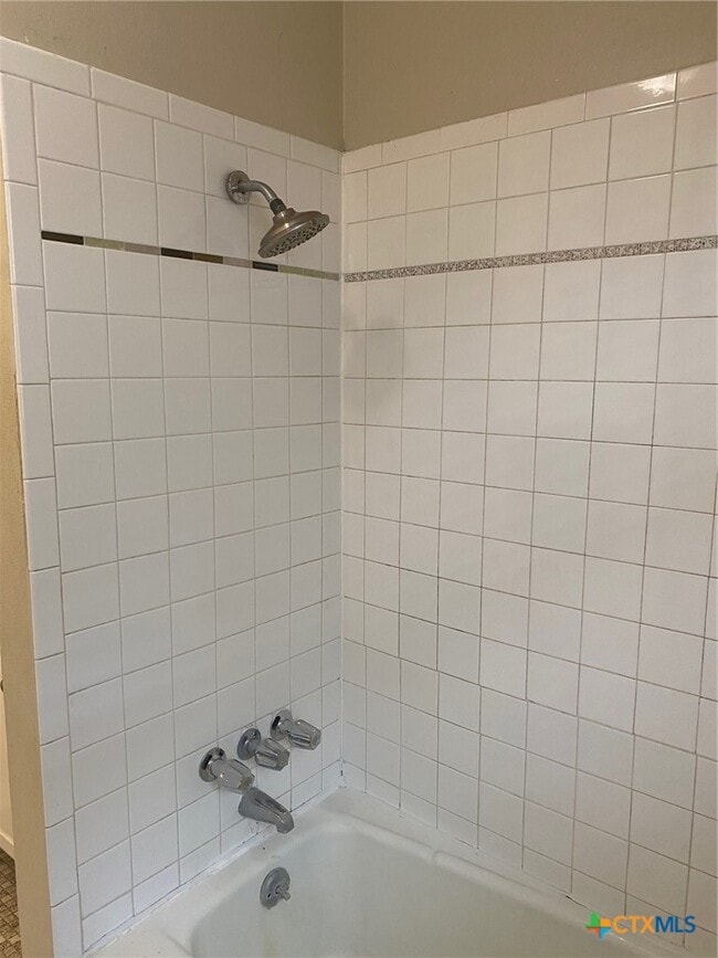 Building Photo - 3801 Lancelot Ln