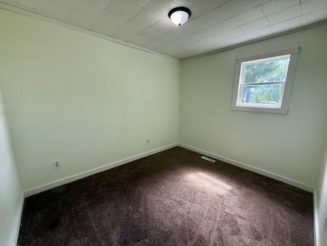 Building Photo - 4 Bed 2 Bath Single Family Home in Wausau