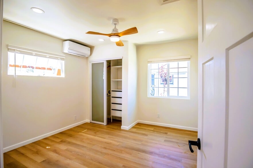 Bedroom - 4250 E Overlook Dr