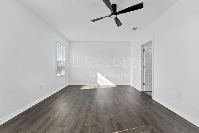 Building Photo - 105 Lacewing Pl