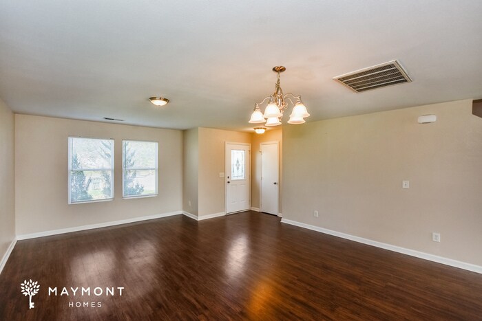 Building Photo - 124 Fire Fly Ln