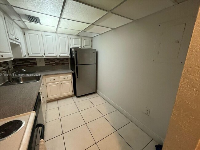 Building Photo - 1805 Sans Souci Blvd
