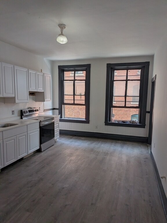 Building Photo - 110 Gorham St
