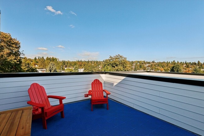 Building Photo - Brand-new 6B3B Townhouse near UW!