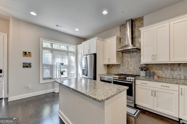 Building Photo - 4245 Deming Cir