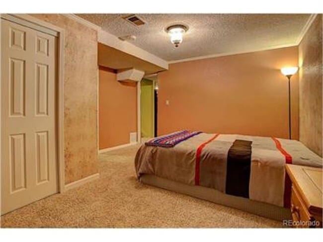 Building Photo - 10711 Blue Jay Ln