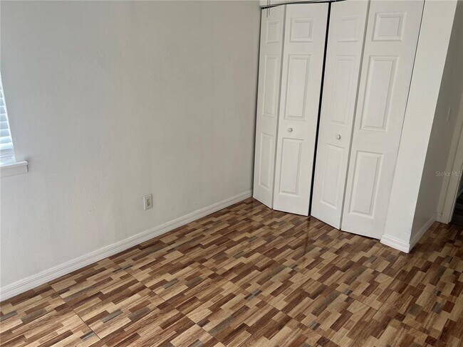 Building Photo - 3366 Cloverplace Dr
