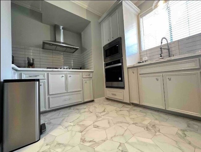 Building Photo - 1516 Park St