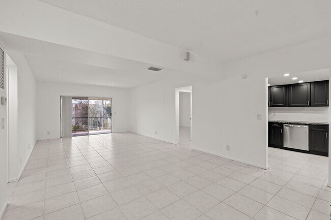 Building Photo - 626 NW 13th St