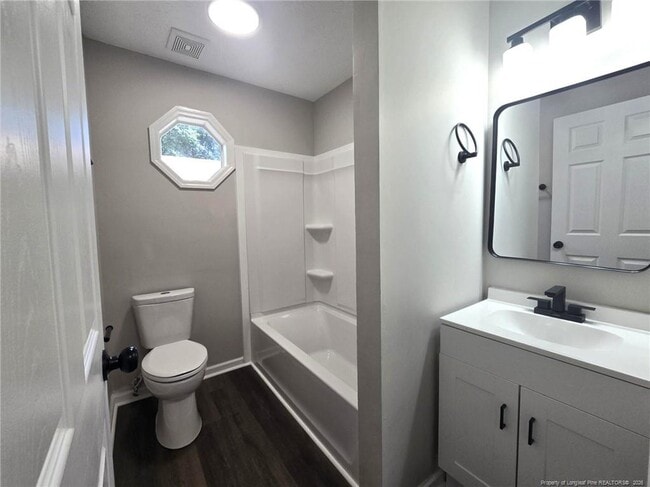 Building Photo - 874 W Orange St