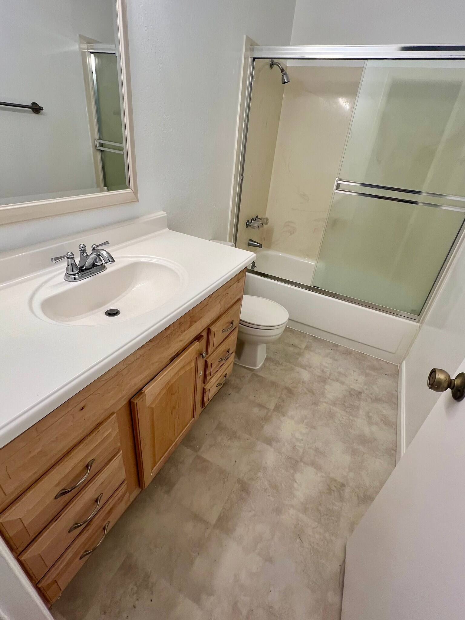 Building Photo - 133 Lawnview Cir