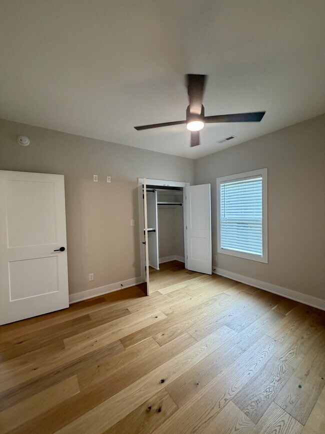 Building Photo - 204 Crest Ridge Ct
