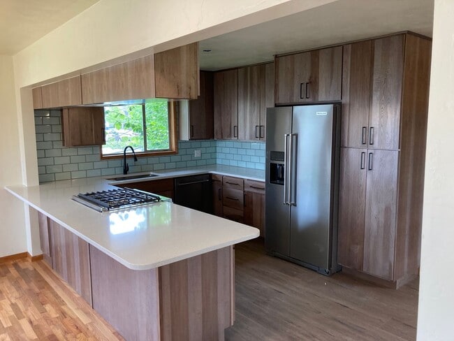 Building Photo - STATUS: HOLD- |R274B| $2295