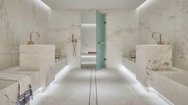 Building Photo - 9001 Collins Ave