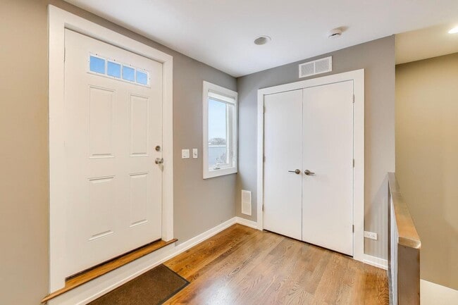 Building Photo - 1509 N Campbell Ave