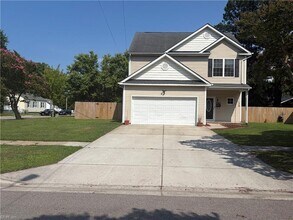 Building Photo - 2960 Verdun Ave