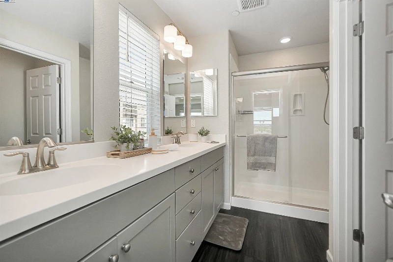 Building Photo - 26583 Greta Ln