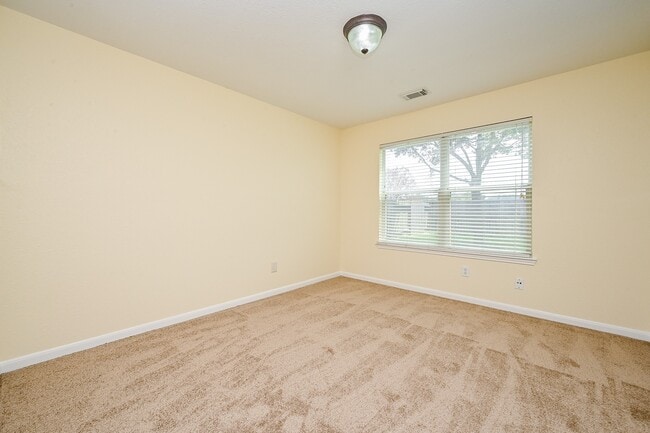 Building Photo - 2207 BrayBend Ln