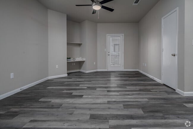 2BR, 2BA - 1150SF Living Room - Oaks at La Cantera