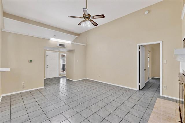 Building Photo - 2426 Sutton Dr