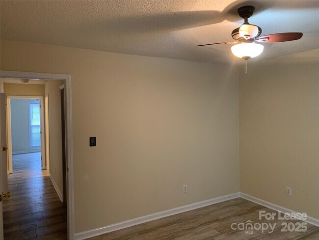Building Photo - 4319 Wynborough Ln