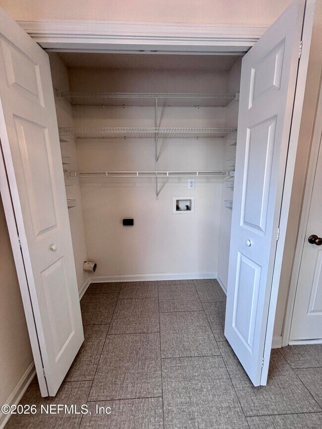 Building Photo - 4347 Amberbrook Ct