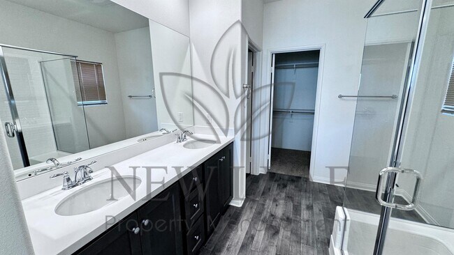 Building Photo - 10674 Appaloosa Ave