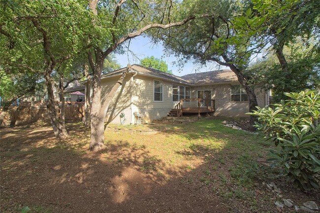 Building Photo - 610 Palo Alto Ln