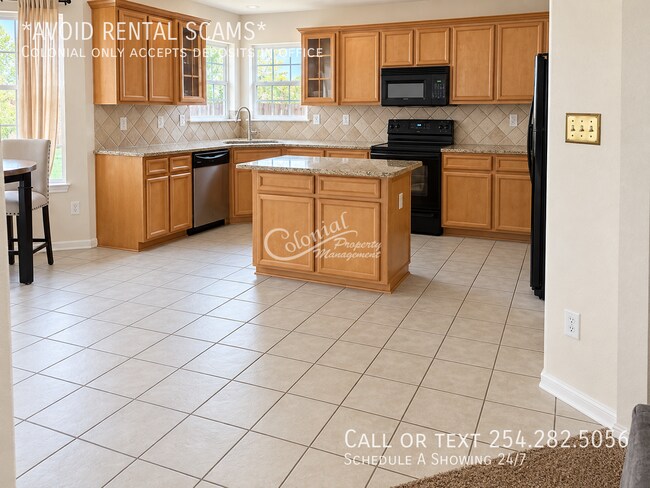 Building Photo - 4209 Flamingo Dr