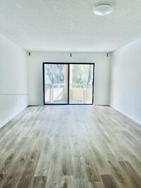 Building Photo - 8290 Lake Dr