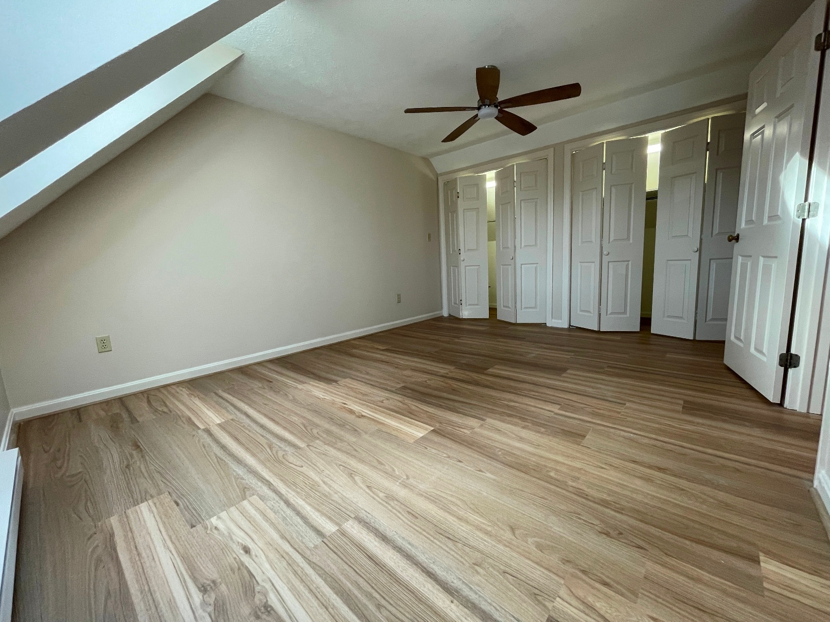 Building Photo - 2 Chickadee Ln