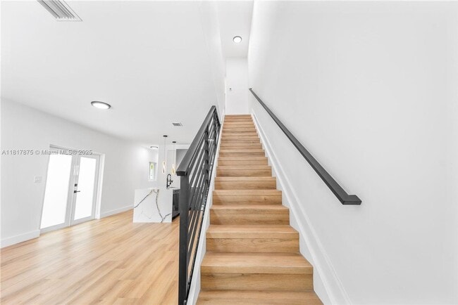 Building Photo - 2121 NW 45th St