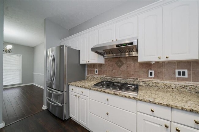 Building Photo - 4085 Pineset Dr