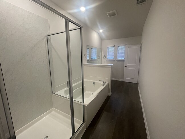 Building Photo - 2021 Crooked Bow Dr