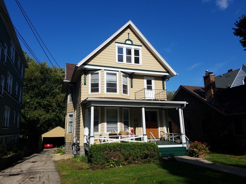 Primary Photo - 1044 Spaight St