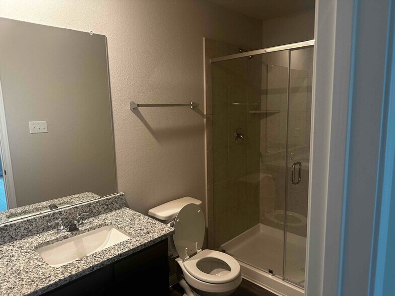 Building Photo - 5223 Briana Dee Dr