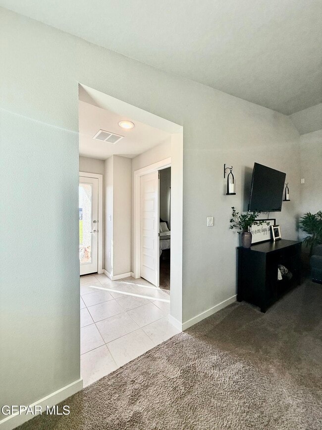 Building Photo - 11860 Ernest Rd