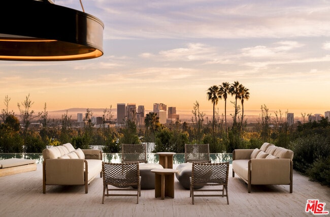 Building Photo - 1210 Laurel Way