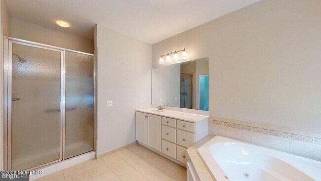 Building Photo - 13 Wedgewood Ct