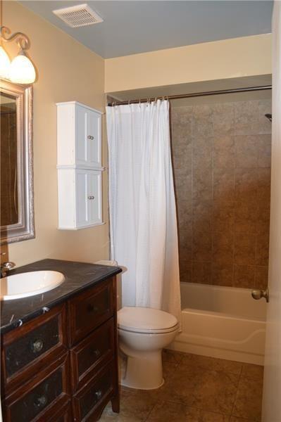 Building Photo - 5550 NW 61st St