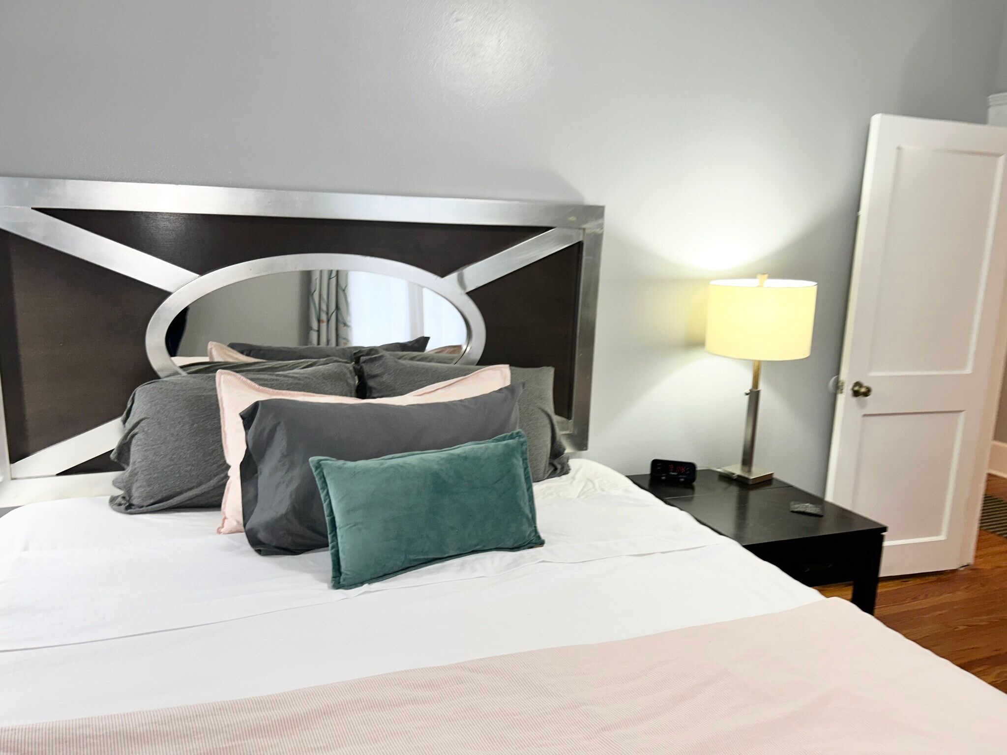 Building Photo - 1039 Riviera St