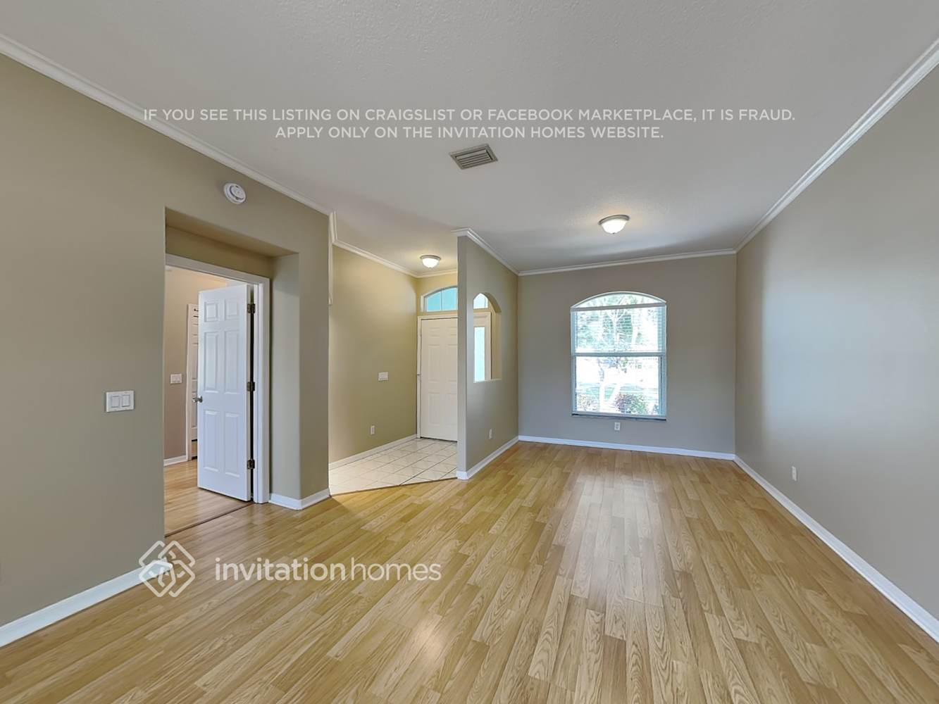 Building Photo - 7843 48th Ave E