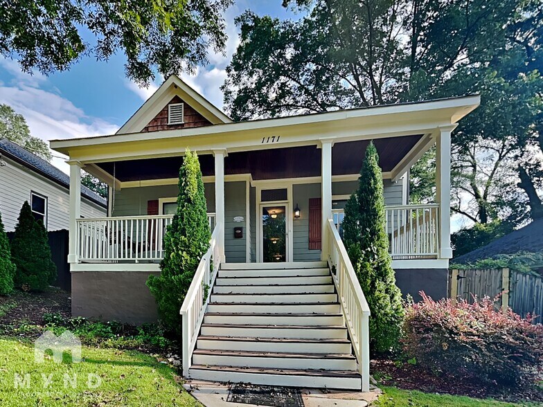 Primary Photo - 1171 Oak St SW