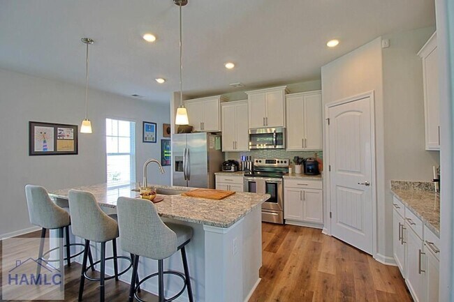 Building Photo - 232 Flagler Dr