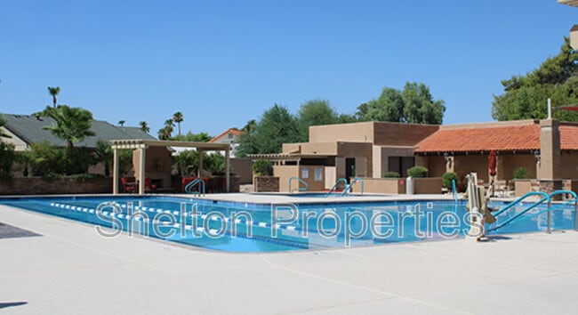 Building Photo - 9418 W Tonto Ln