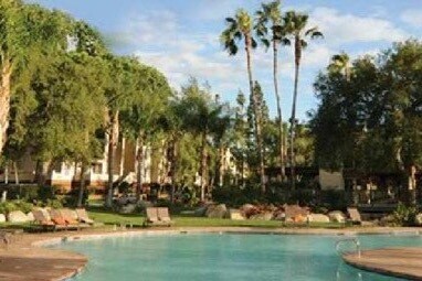 Building Photo - 5540 Owensmouth Ave