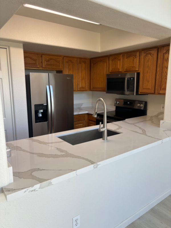 Building Photo - 5620 E Kelton Ln